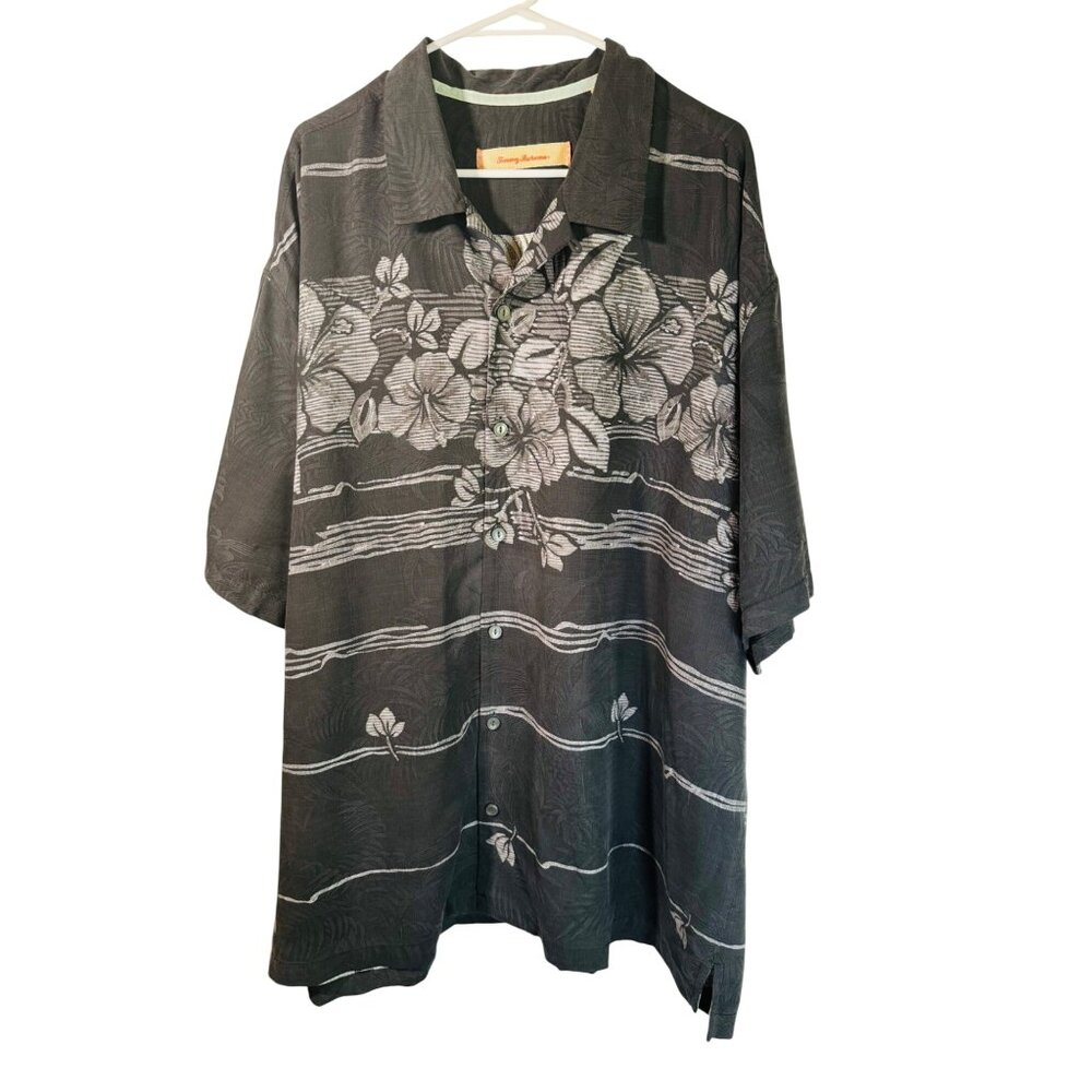 Tommy Bahama Men's Hawaiian Shirt XL Black & White Floral 100% Silk